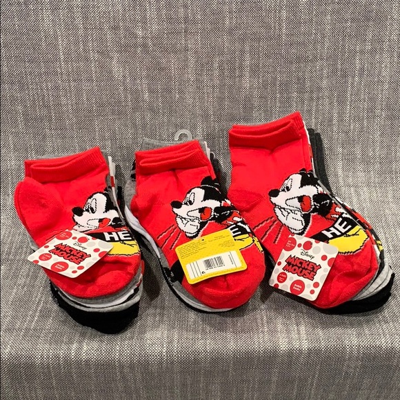 18 Pairs of Boys Mickey Mouse Ankle Socks - Picture 2 of 6